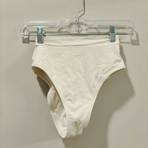 Tavik Women’s High Waisted Swim Bottoms Size: XS